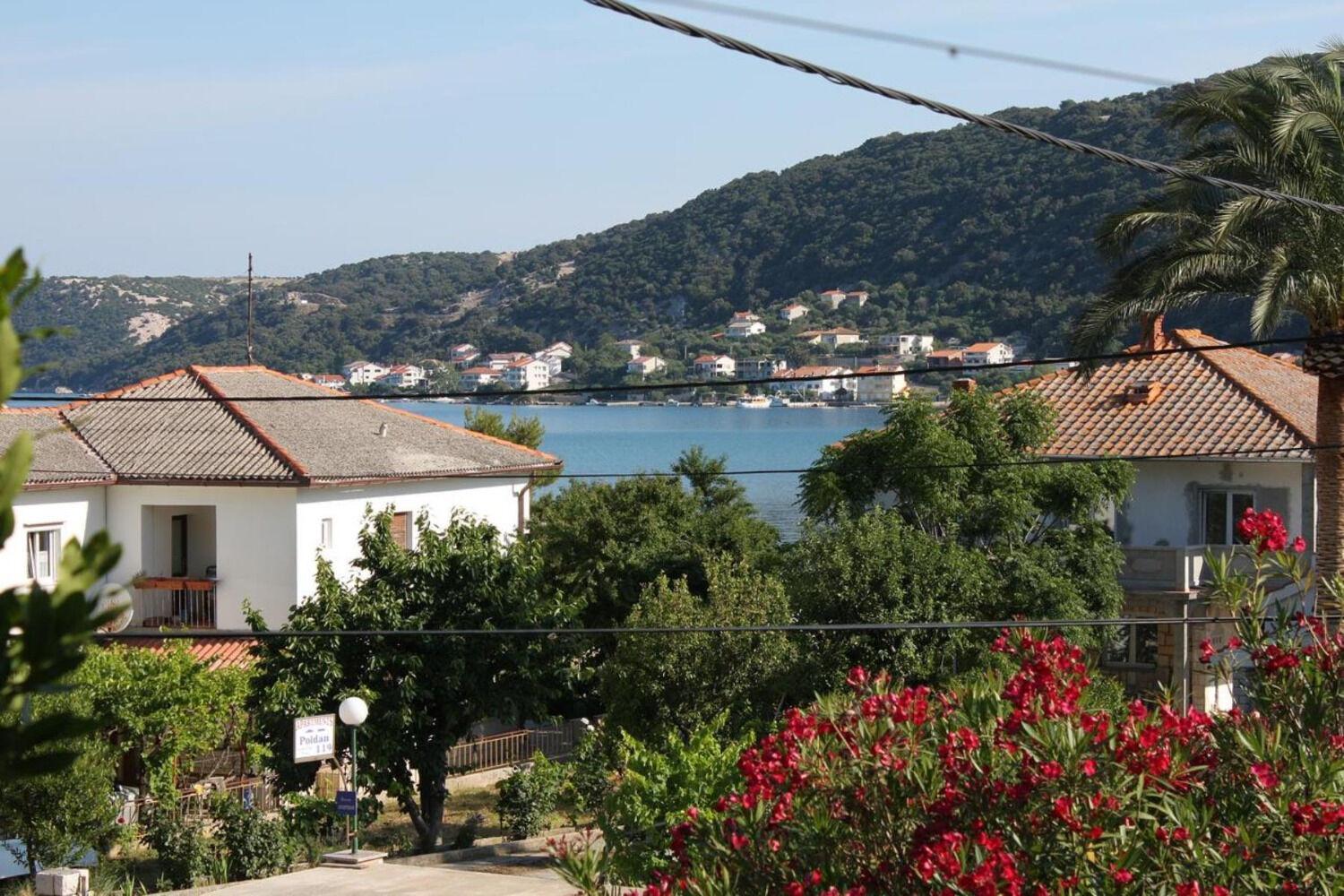 Apartments Ivo - With Terrace Supetarska Draga Bagian luar foto